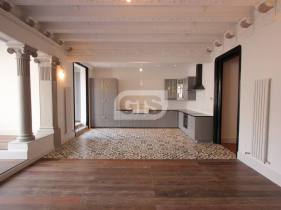 Flat for sale in  Barcelona city