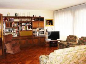 Flat for sale in  Barcelona city