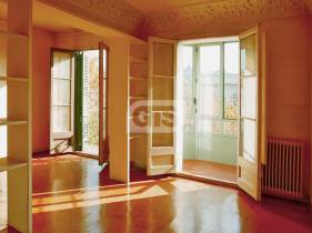 Flat for sale in  Barcelona city