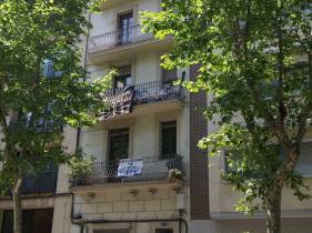 SOLD - Building for sale area Sagrada Familia in Barcelona.